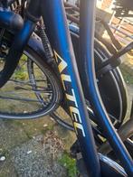 Twee dames fietsen, Ophalen, Gebruikt, Minder dan 10 versnellingen, Overige merken