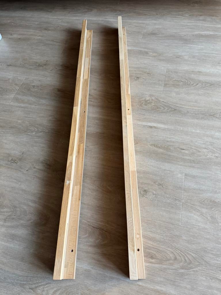 Twee VTwonen fotolijstplanken van 170 cm - onbehandeld eiken, Ophalen, Zo goed als nieuw