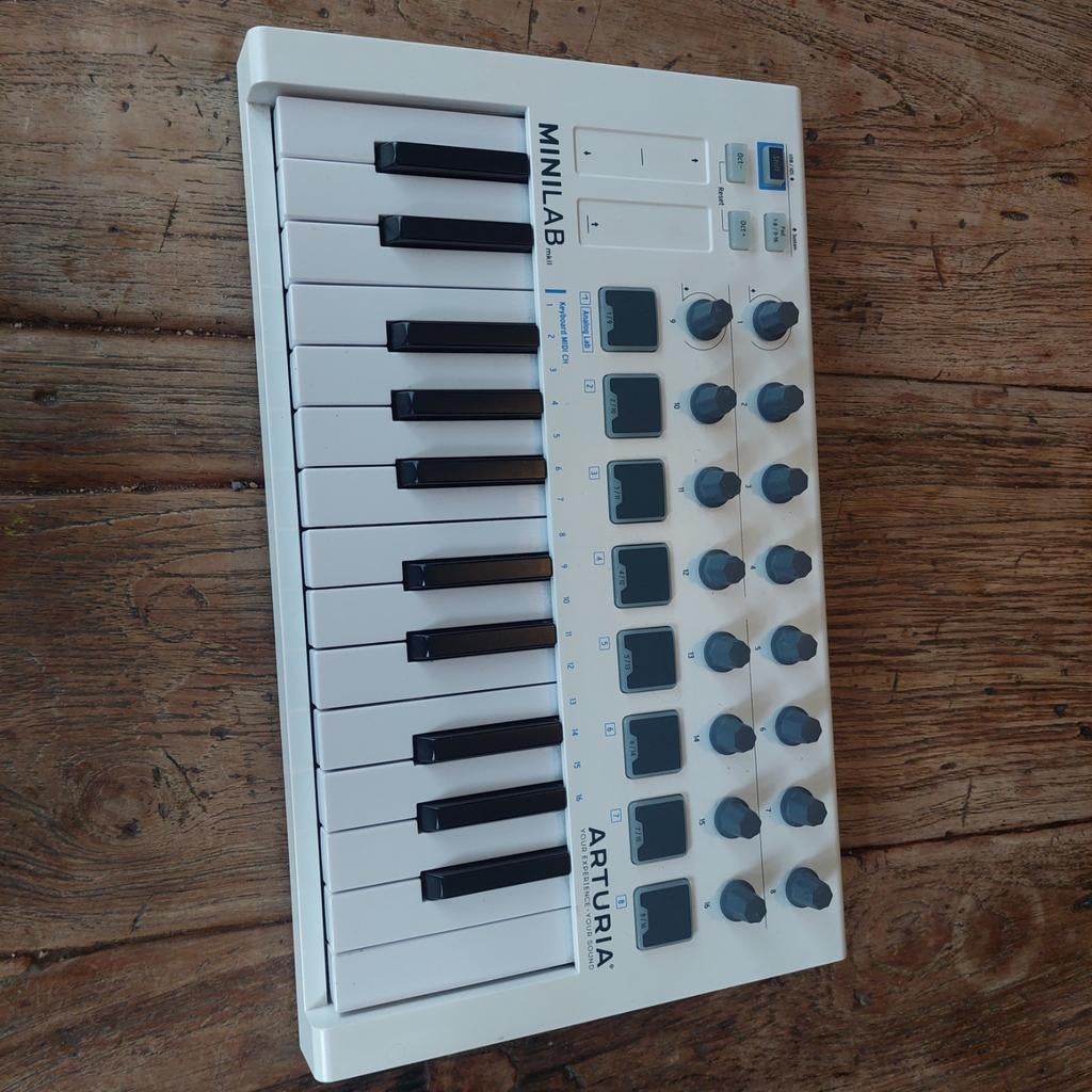 Arturia Minilab mk II MIDI controller, Ophalen, Zo goed als nieuw, Overige aantallen, Overige merken