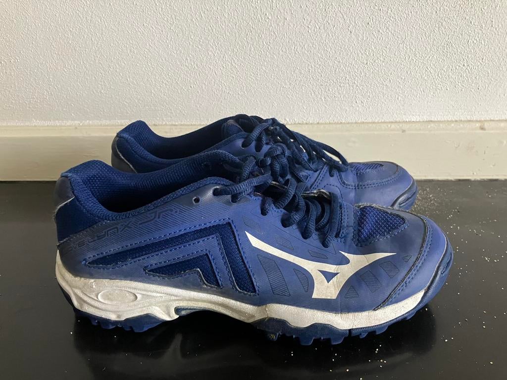 Hockeyschoenen Asics mt 37, Ophalen of Verzenden, Gebruikt, Schoenen