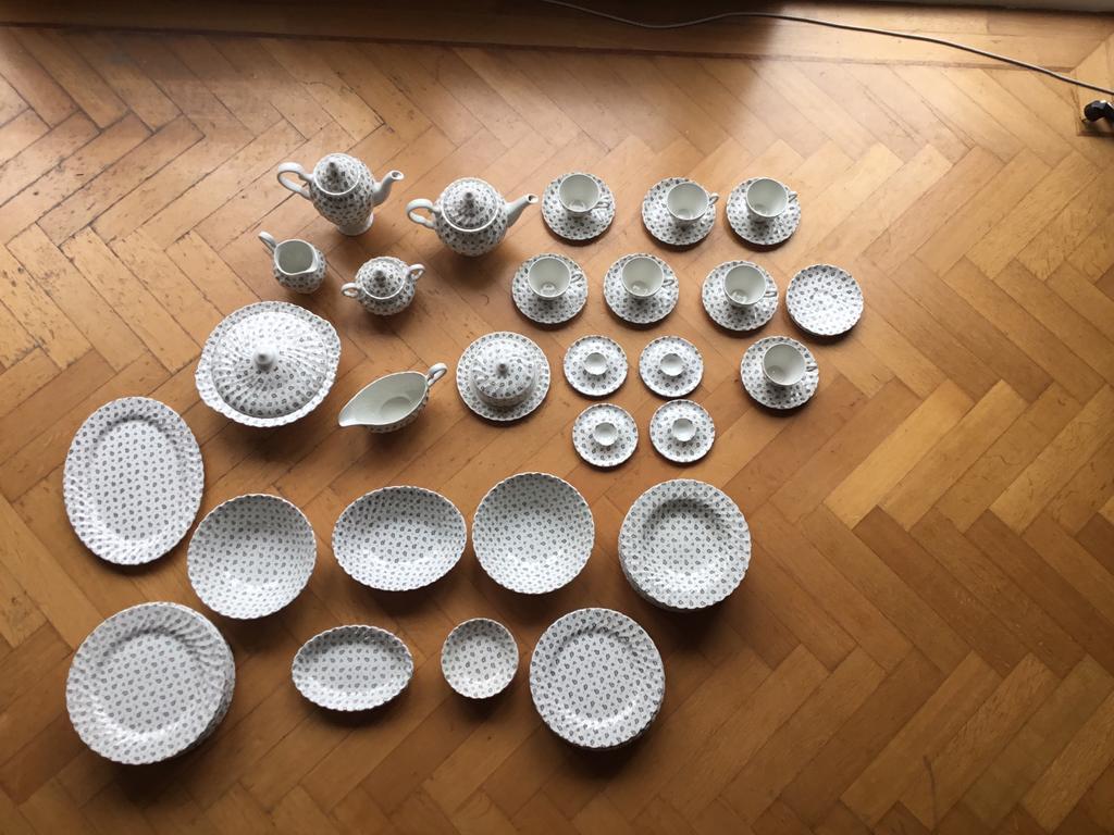 Johnson Brothers Mille Fleurs servies, Antiek en Kunst, Ophalen