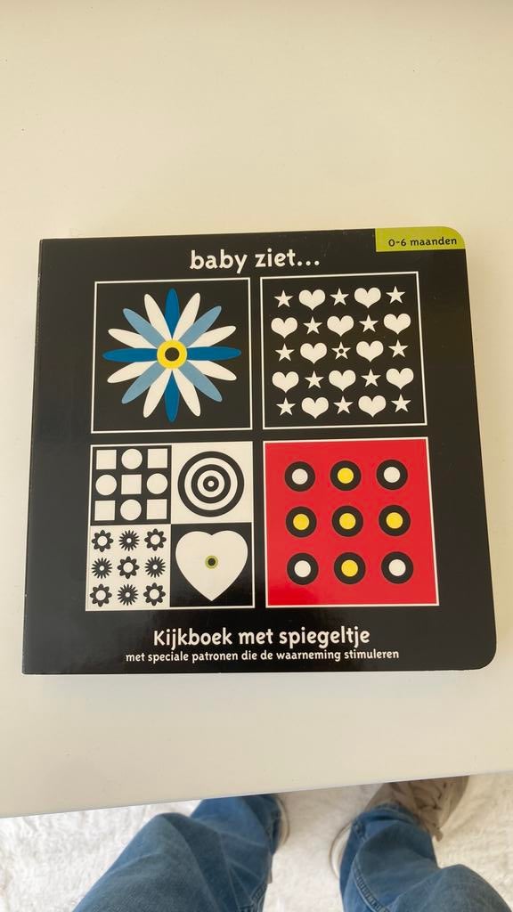 Baby ziet…0-6 maanden, Boeken, Kinderboeken | Baby's en Peuters, Ophalen of Verzenden, Nieuw, 0 tot 6 maanden