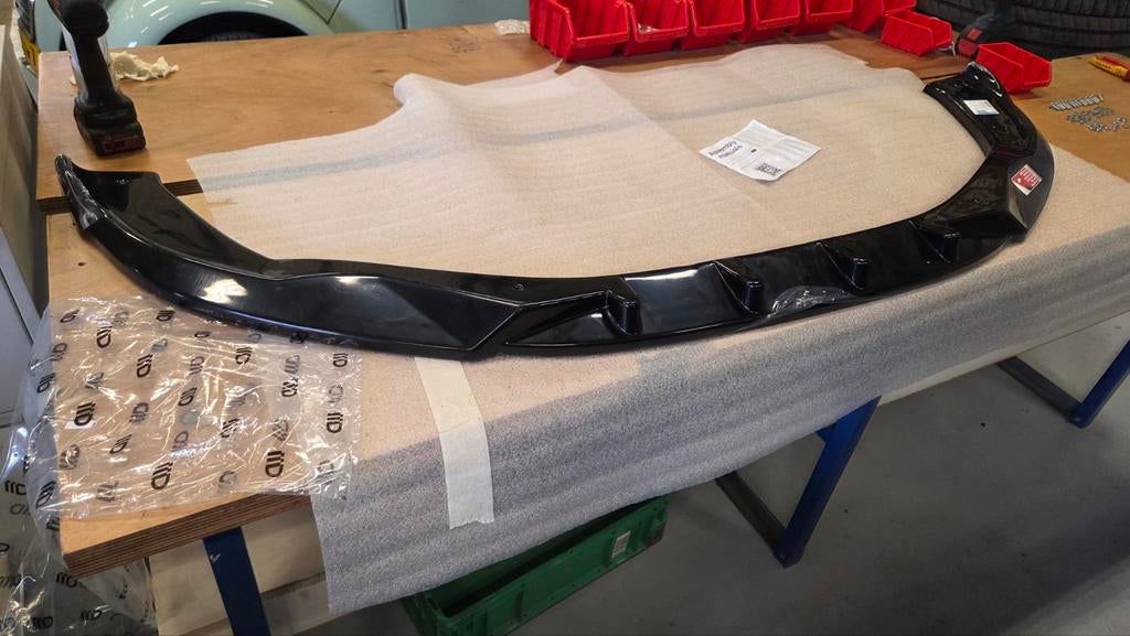 Maxton Voorspoiler Audi A8 D4 - Nieuw!, Auto-onderdelen, Carrosserie en Plaatwerk, Ophalen, Voor, Nieuw, Audi