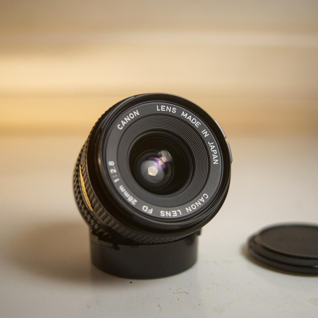 Canon FD 28mm f/2.8, Ophalen of Verzenden, Zo goed als nieuw, Groothoeklens