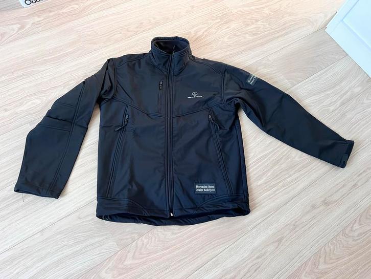 Nieuw Mercedes-Benz Softshell Jas Maat L, Kleding | Heren, Jassen | Zomer, Nieuw, Maat 52/54 (L), Zwart, Ophalen of Verzenden