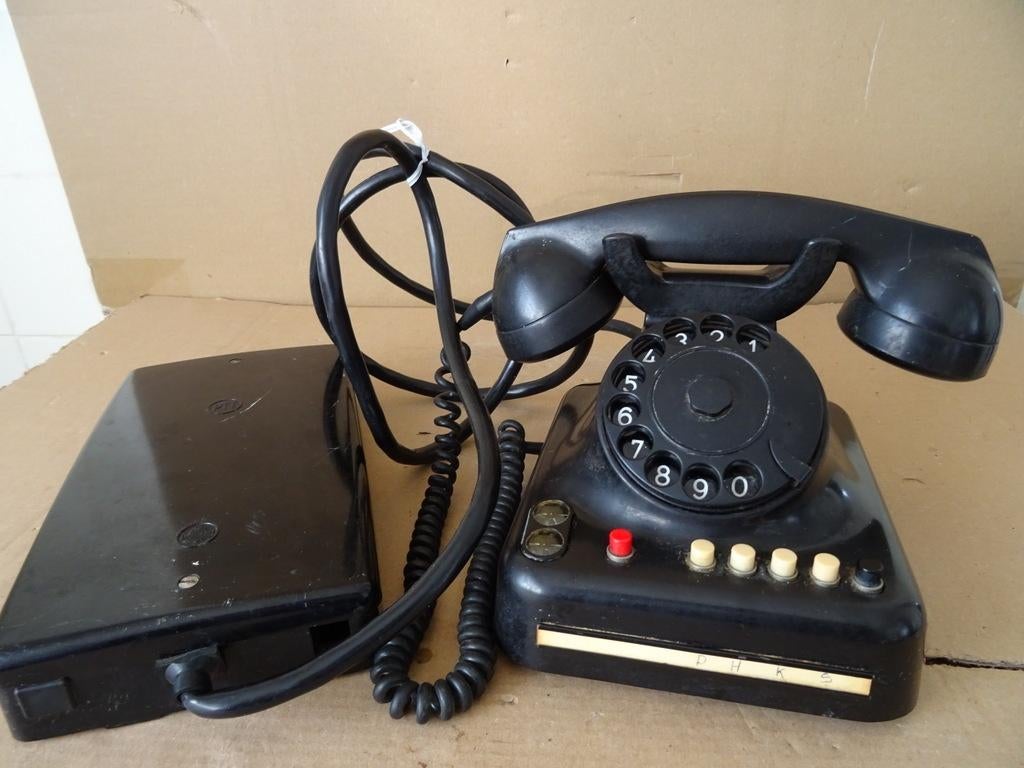 Vintage bakelieten telefoon bakeliet telefoon type 1950, Antiek en Kunst, Ophalen of Verzenden