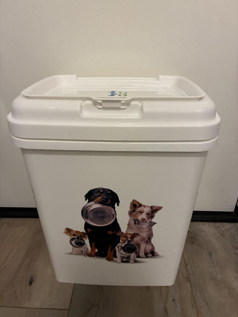 Voerton voor hondenvoer, Ophalen, Zo goed als nieuw