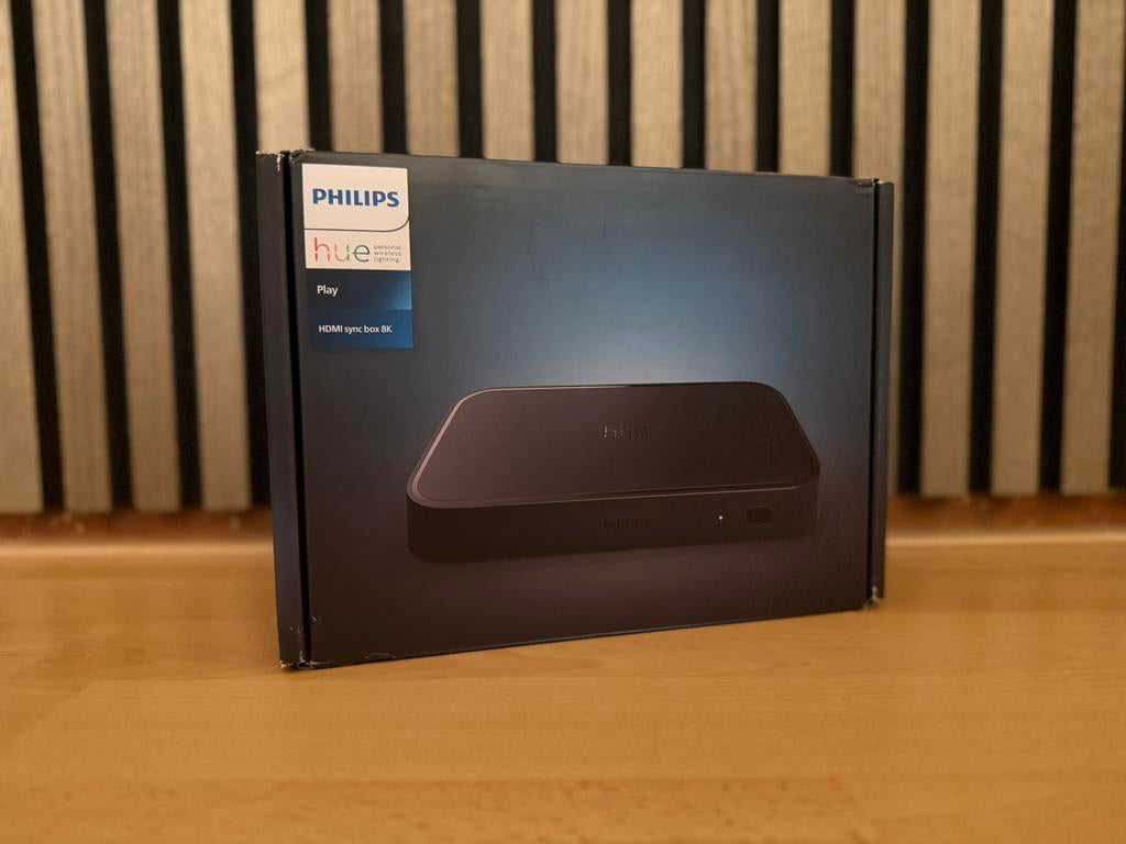 Phillips hue play hdmi sync box 8k nieuw, Ophalen of Verzenden, Zo goed als nieuw, HDMI