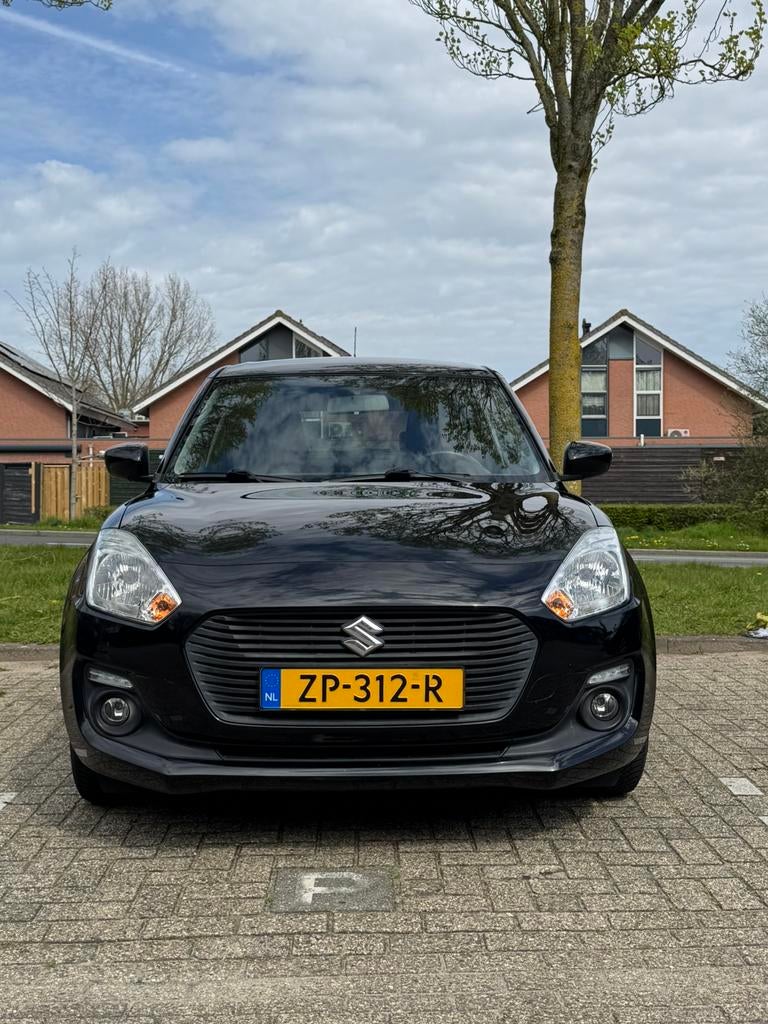 Suzuki Swift 1.2 Dualjet 90pk 2019 Zwart, Auto's, Voorwielaandrijving, 1242 cc, 4 cilinders, 400 kg
