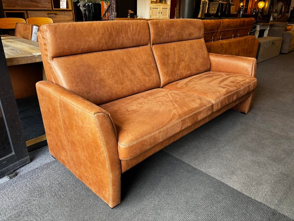 2.5 zits bank cognac leer . In top condtie, Huis en Inrichting, Banken | Bankstellen, Ophalen, Zo goed als nieuw