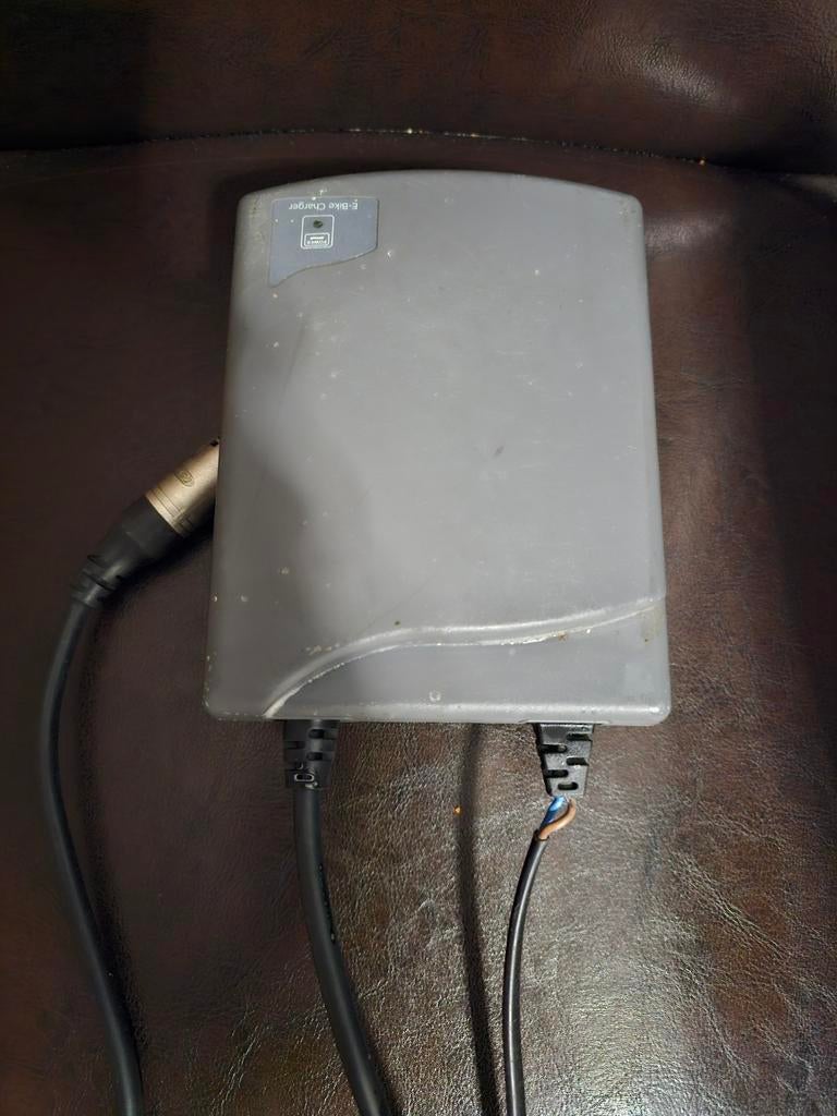 Oplader Voor Sparta ion, Batavus, Koga Elektrische Fiets, Ophalen of Verzenden, Zo goed als nieuw