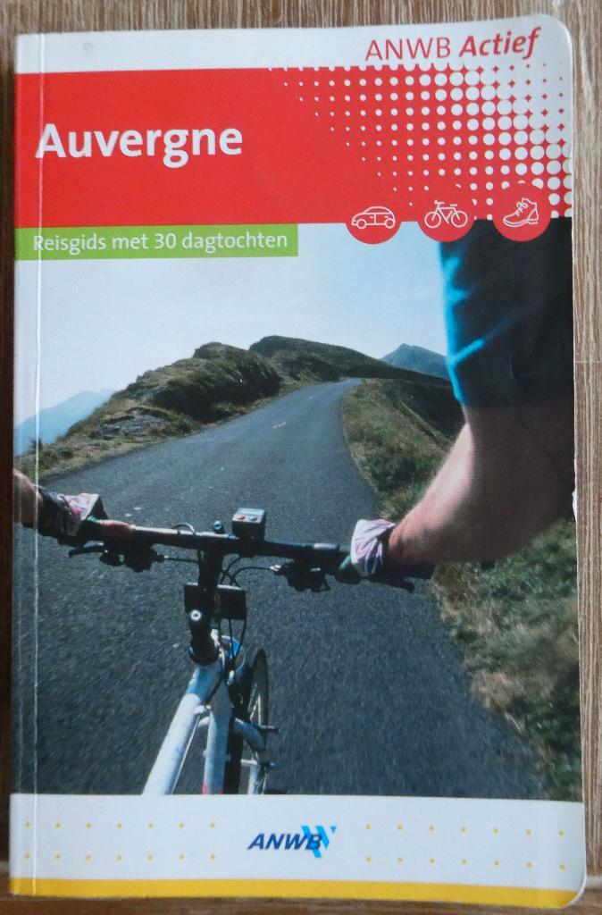 ANWB Actief  Auvergne, Boeken, Reisgidsen, Zo goed als nieuw, Reisgids of -boek, Europa, ANWB, Ophalen of Verzenden