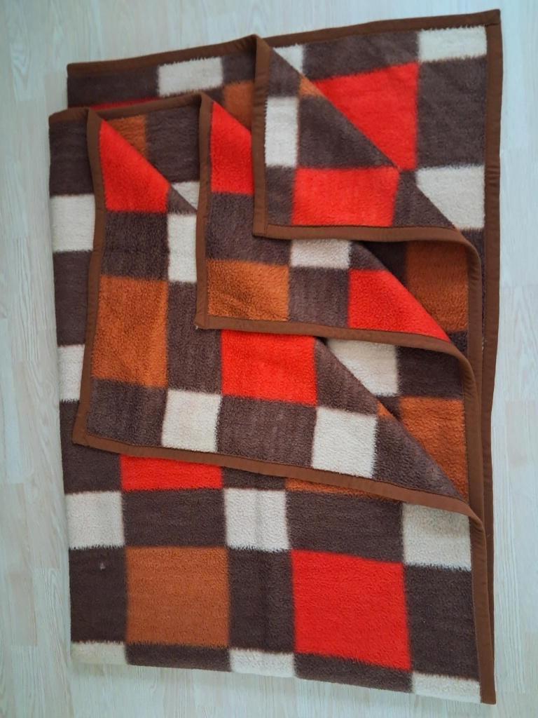 woondeken 220x 150 cm bruin / rood / creme, Huis en Inrichting, Woonaccessoires | Plaids en Woondekens, Ophalen of Verzenden, Zo goed als nieuw