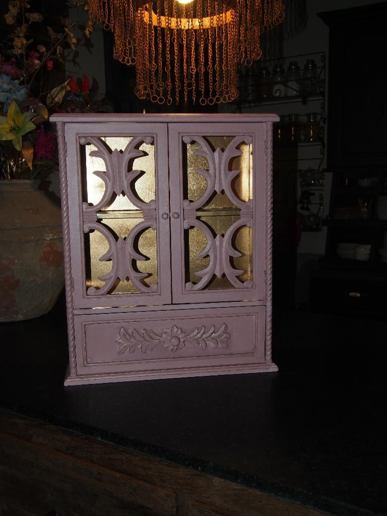 Kleine Wandkastje, Ophalen of Verzenden, Gebruikt, Roze, Hout