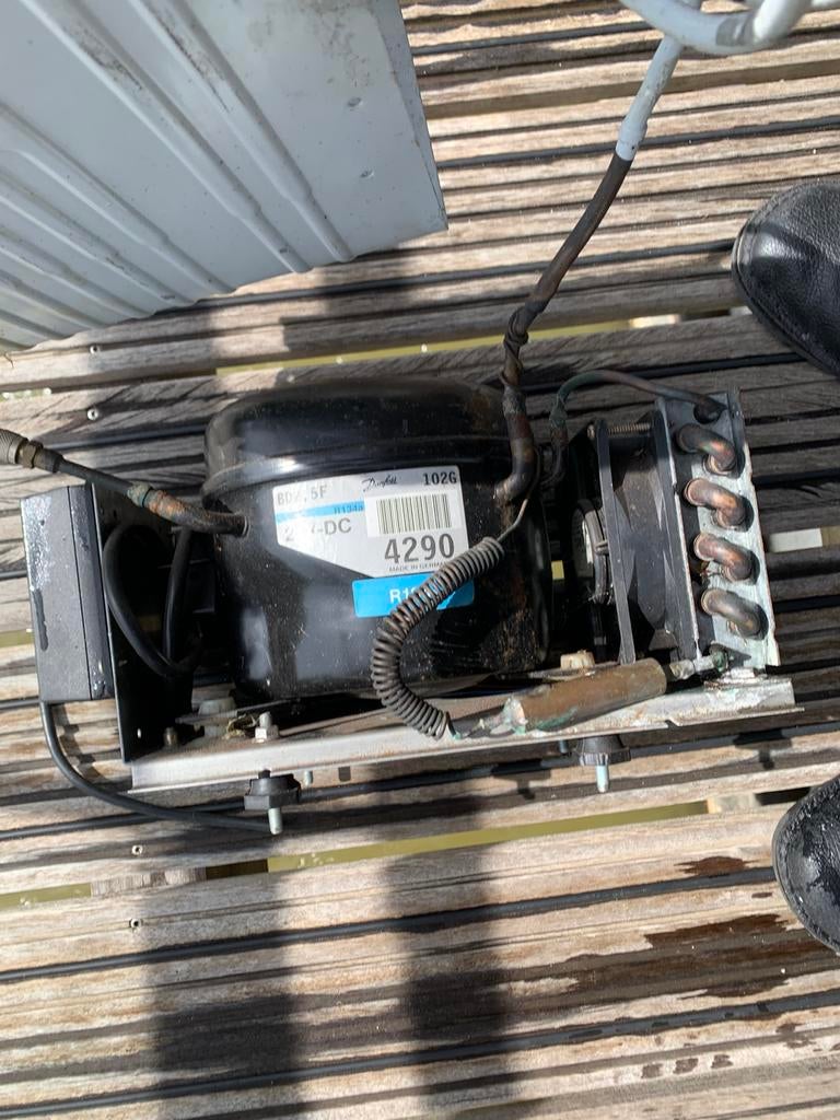 compressor  koelunit  24v, Ophalen, Gebruikt