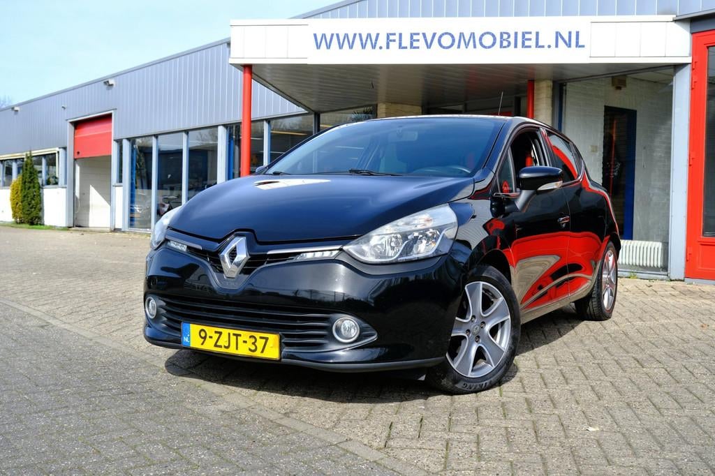 Renault Clio 1.5 dCi ECO Night&Day Navi|Airco|Cruise|LMV, Voorwielaandrijving, Gebruikt, 4 cilinders, 96 €/maand
