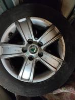 Skoda Octavia Velgen met Zomerbanden 15 inch, Ophalen, Gebruikt, 15 inch, Banden en Velgen