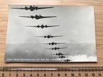 Glen Martin B10 Bommenwerpers Vliegtuig Ned Indië Luchtvaart, Ophalen of Verzenden, Zo goed als nieuw, Kaart, Foto of Prent