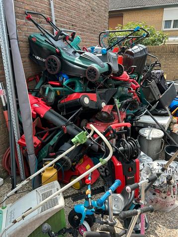 Elektrische en benzine motor grasmaaier beschikbaar voor biedingen