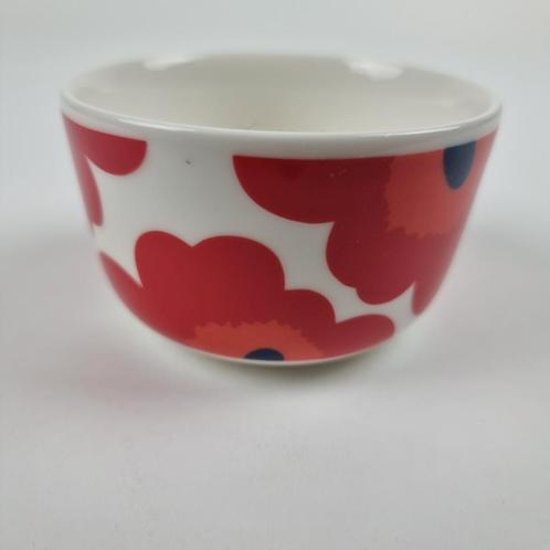 Marimekko Unikko kom 2,5dl, Huis en Inrichting, Keuken | Servies, Nieuw, Kom(men), Overige stijlen, Keramiek, Ophalen