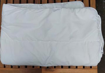 Dekbed 140 x 200 cm, warm beschikbaar voor biedingen