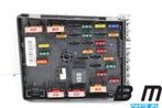 Zekeringkast in motorruimte VW Passat B7 3C0937125A, Gebruikt
