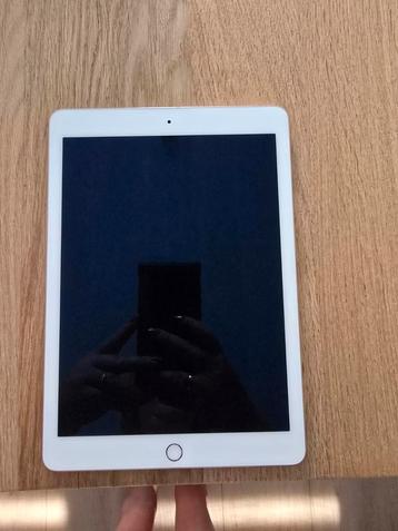 Als nieuw ipad air 2 128 gb beschikbaar voor biedingen