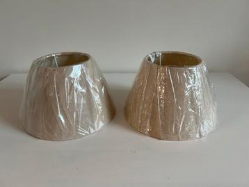 Lampenkapjes (nieuw) beschikbaar voor biedingen