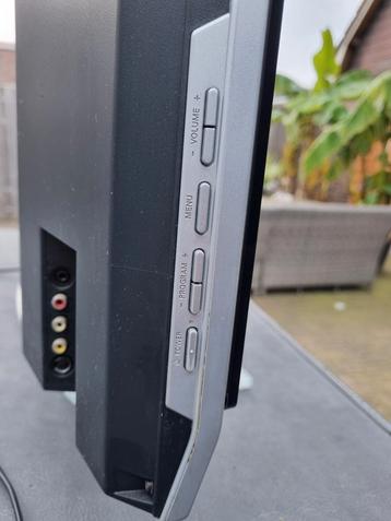 Philips LCD TV - Gebruikt beschikbaar voor biedingen