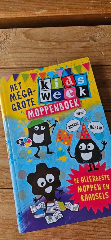 Het megagrote Kidsweek moppenboek beschikbaar voor biedingen