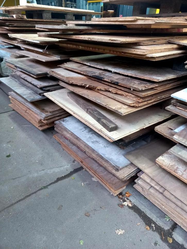 Gebruikte underlaymentplaten 18mm, Tuin en Terras, Palen, Balken en Planken, Zo goed als nieuw, Palen, Minder dan 180 cm, Ophalen