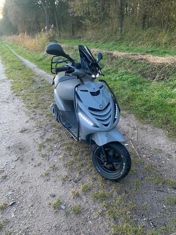 Piaggio zip 80cc brom