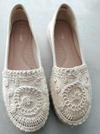 Leuke espadrilles cream kleur maat 40, Ophalen of Verzenden, Zo goed als nieuw, Espadrilles of Moccasins