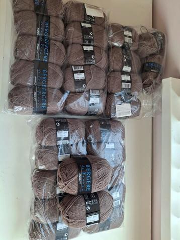 21 en 28 bollen Bergere brei of haakgaren beschikbaar voor biedingen