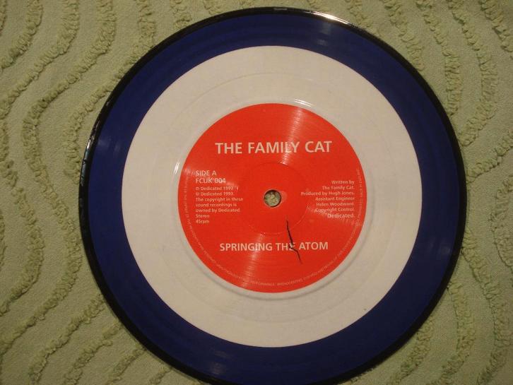 The Family Cat 7" Picture Disc Single: ‘Springing the atom’, Cd's en Dvd's, Vinyl Singles, Zo goed als nieuw, Single, Rock en Metal