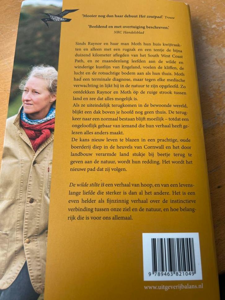 De Wilde Stilte - Raynor Winn, Boeken, Romans, Zo goed als nieuw, Nederland, Ophalen of Verzenden