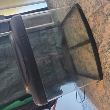 60L aquarium beschikbaar voor biedingen