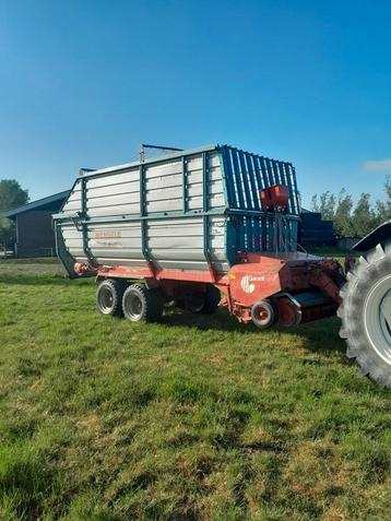 Mengele Garant 430G opraapwagen. beschikbaar voor biedingen