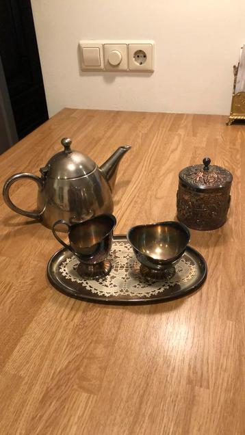 Douwe Egberts verzilverde spulletjes.  beschikbaar voor biedingen