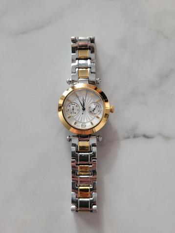 Guess horloge bi color, in nette conditie! beschikbaar voor biedingen