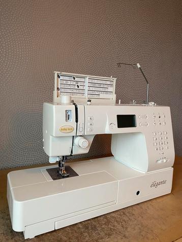 NAAIMACHINE BABY LOCK ÉLÉGANTE MET DUBBEL TRANSPORT beschikbaar voor biedingen