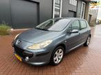 Peugeot 307 2.0-16V XT AUTOMAAT/NAP/APK/TREKHAAK, Gebruikt, 4 cilinders, 1470 kg, Alcantara