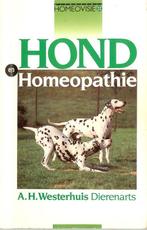 HOND en HOMEOPATHIE Gesigneerd door de auteur, Boeken, Ophalen of Verzenden, Gelezen, Honden