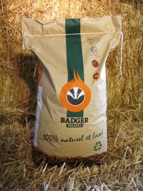 Badger houtpellets 100% Naaldhout 15Kg Volle pallet 975 kg, Tuin en Terras, Haardhout, Ophalen of Verzenden
