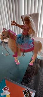 BARBIE PAARD MET LICHT EN GELUID EN BARBIE, Ophalen of Verzenden, Zo goed als nieuw