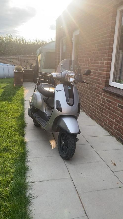 Vespa lx 50cc snel, Fietsen en Brommers, Scooters | Vespa, Zo goed als nieuw, Vespa LX, Ophalen