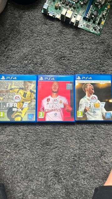 3 verschillende fifas nooit gespeeld 17 18 20 beschikbaar voor biedingen