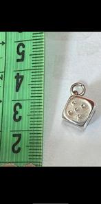 Zilveren bedel kettinghanger dobbelsteen voor bedelarmband, Ophalen of Verzenden, Zilver