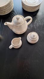 Royal Orchid Stoneware, Huis en Inrichting, Keuken | Servies, Ophalen, Gebruikt, Bord(en), Overige stijlen