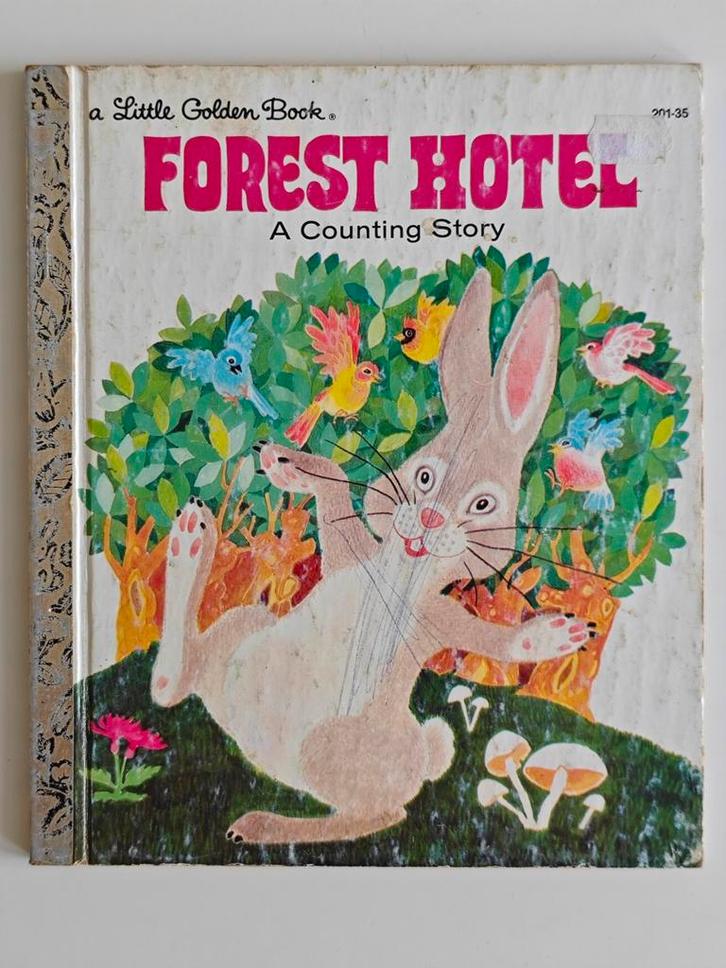 Forest Hotel - A Little Golden Book, Boeken, Kinderboeken | Jeugd | onder 10 jaar, Gelezen, Sprookjes, Ophalen of Verzenden